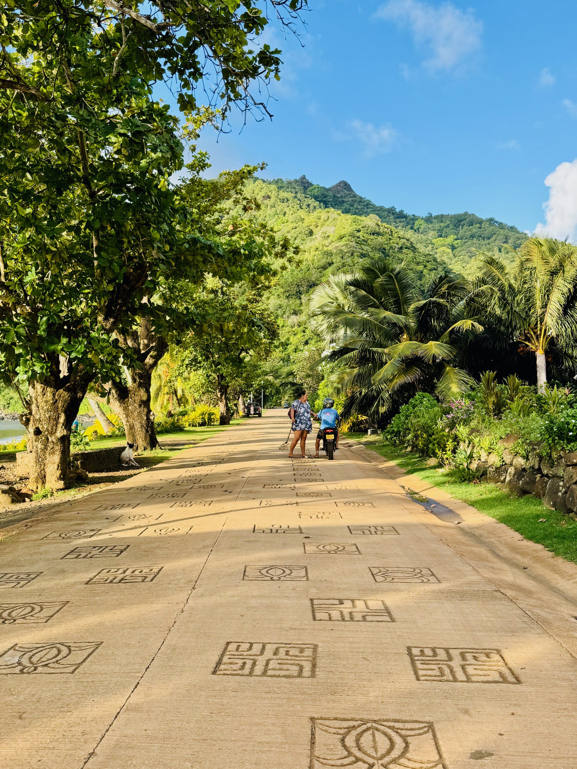 Hatihe’u Beach, Nuku Hiva