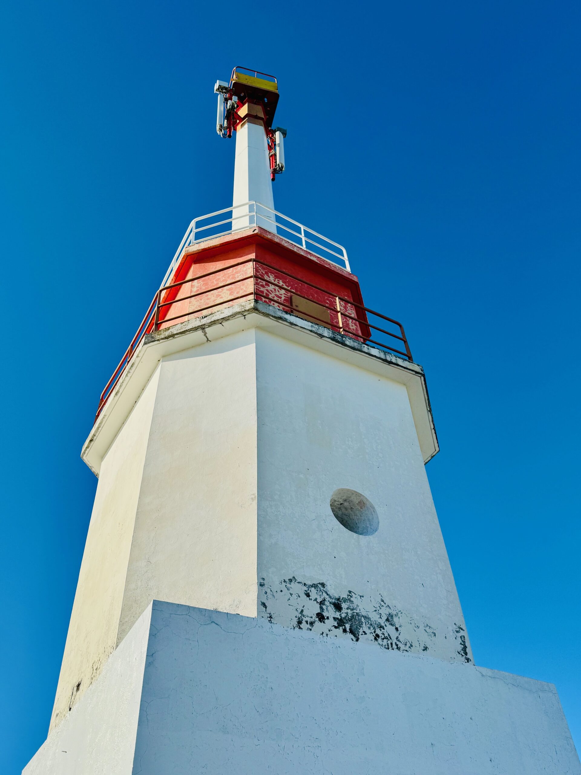 Makemo lighthouse