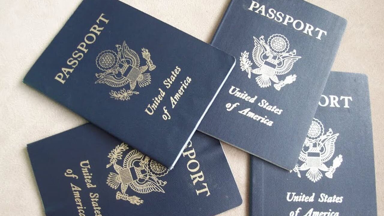 Panama Canal--documents required