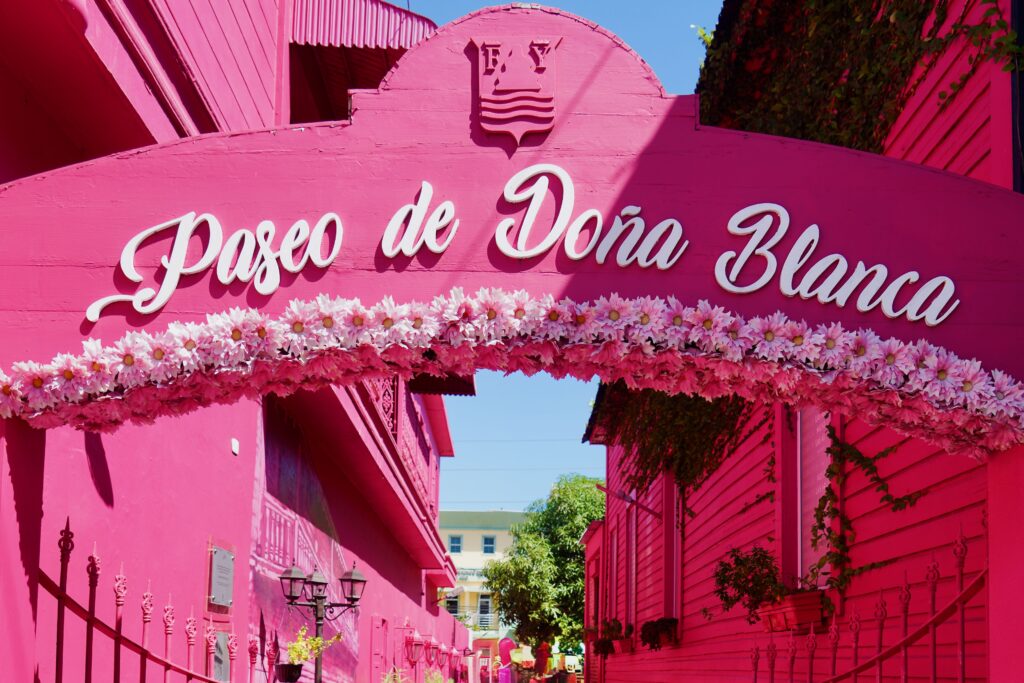Puerto Plata—Paseo de Doña Blanca (The Pink Alley)