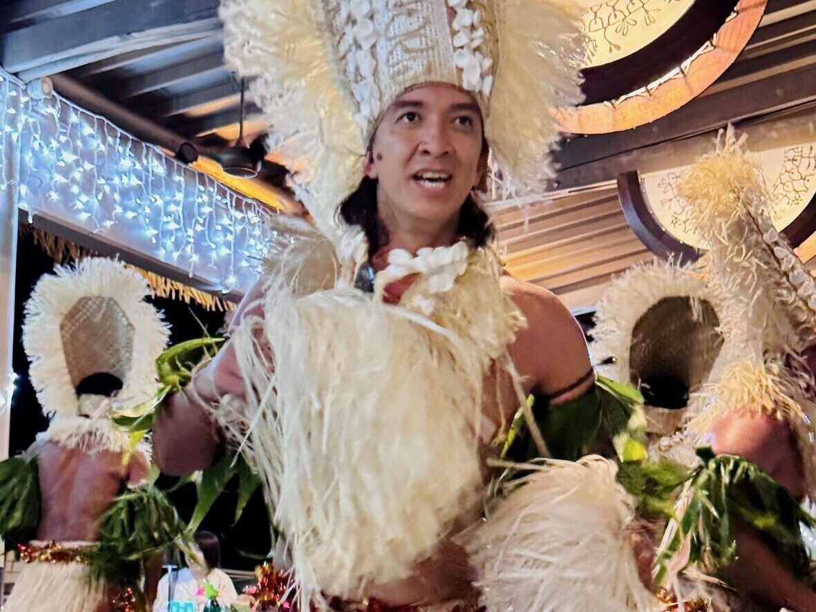 Le Tahiti Resort dinner show in Tahiti